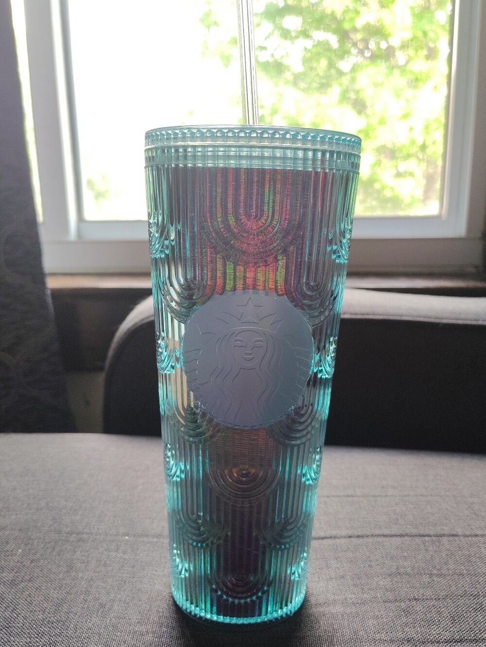 Starbucks 2022 Spring Mermaid Scale Venti Cup - Picture 3 of 6
